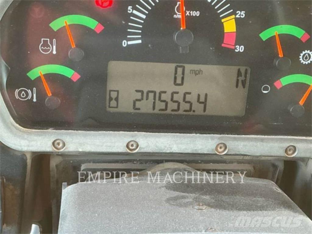 CAT 773F Dumper - Knickgelenk