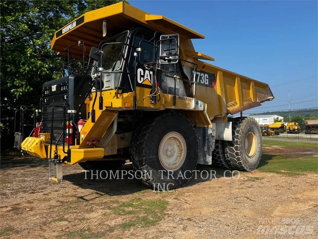 CAT 773G Dumper - Knickgelenk