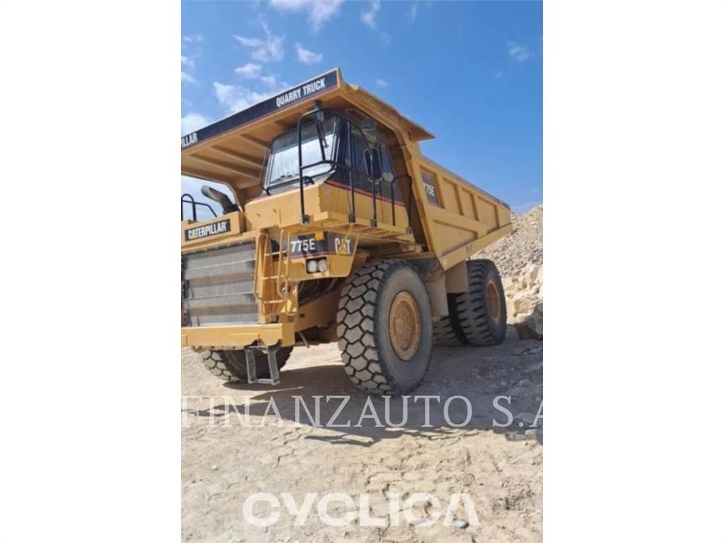 CAT 775E Dumper - Knickgelenk