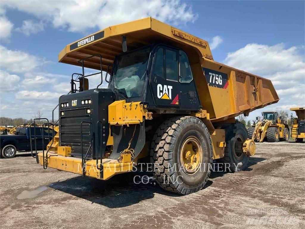 CAT 775G Dumper - Knickgelenk