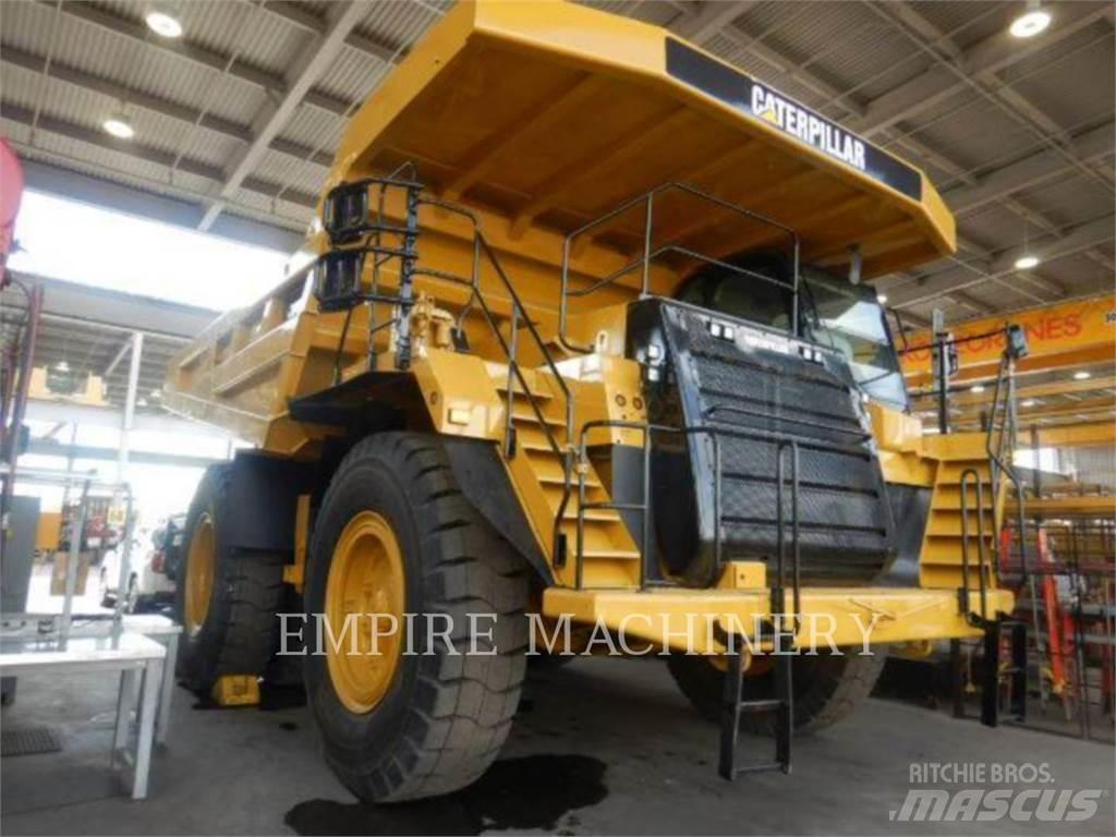 CAT 777F Dumper - Knickgelenk