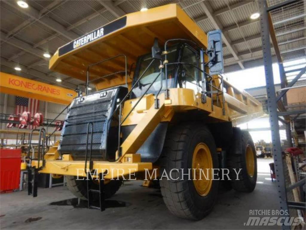 CAT 777F Dumper - Knickgelenk