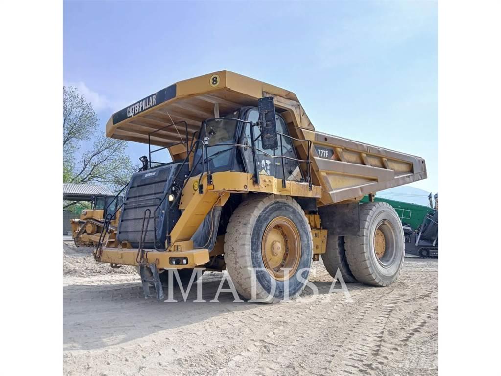 CAT 777F Dumper - Knickgelenk