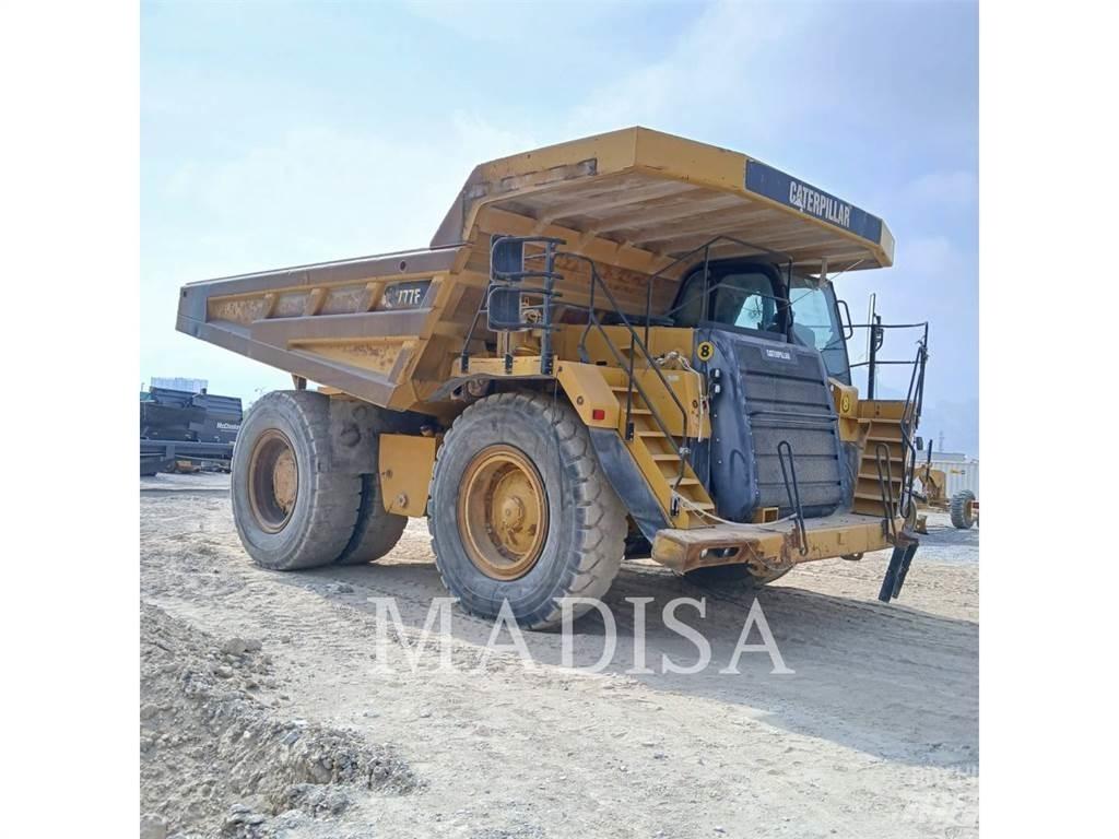 CAT 777F Dumper - Knickgelenk
