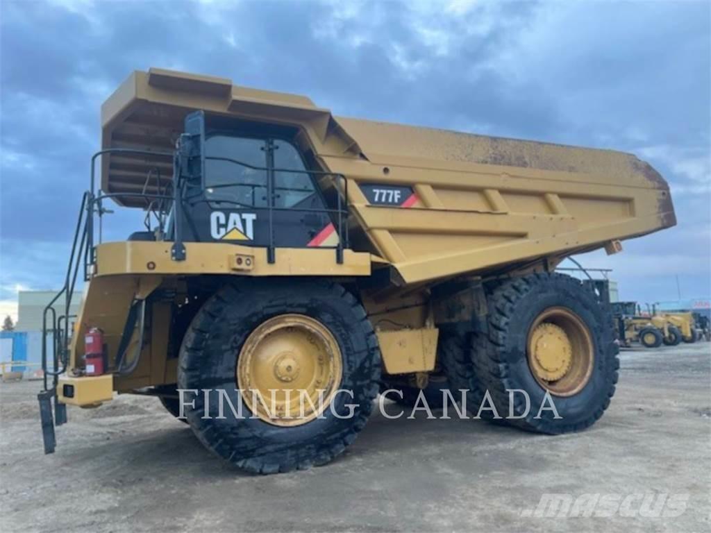 CAT 777F Dumper - Knickgelenk