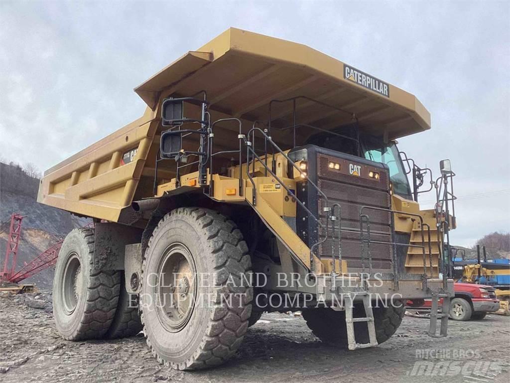 CAT 777G Dumper - Knickgelenk