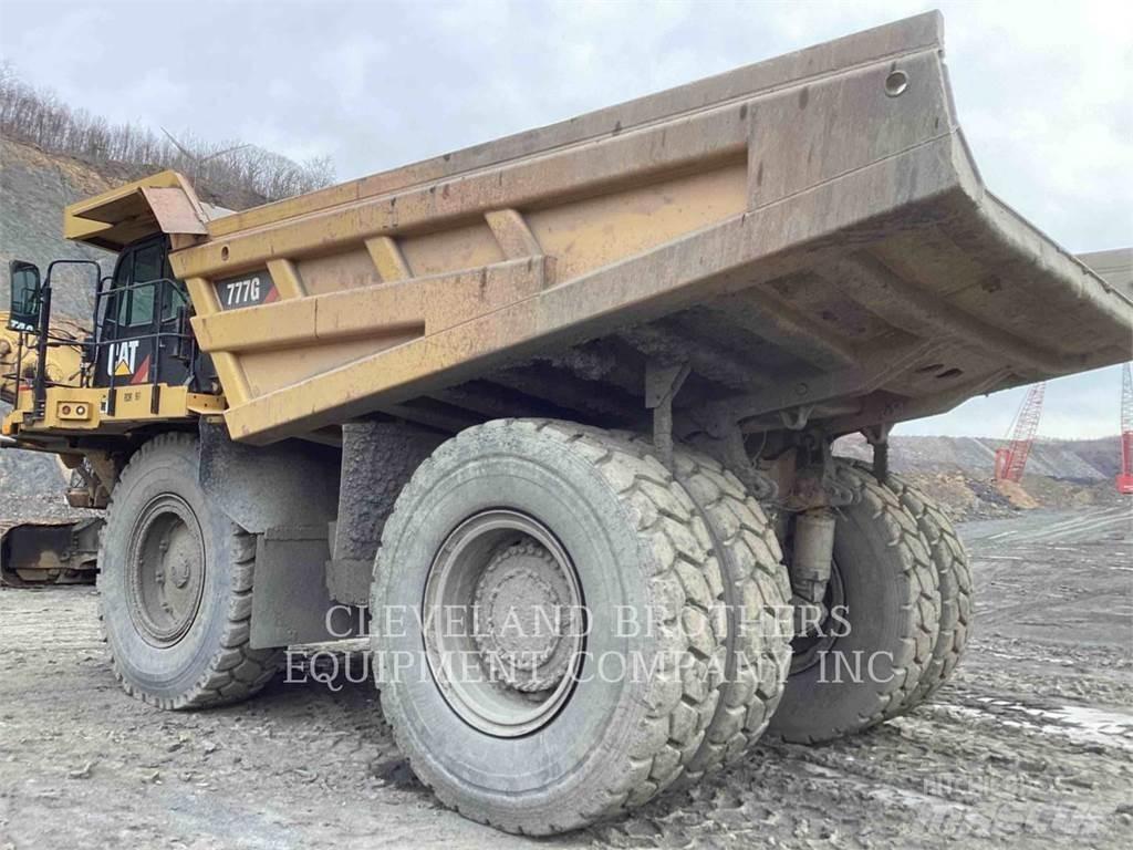 CAT 777G Dumper - Knickgelenk