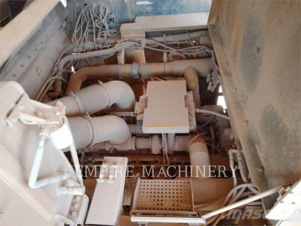 CAT 789D Dumper - Knickgelenk