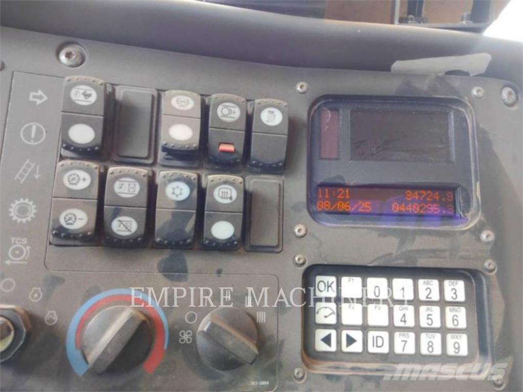 CAT 789D Dumper - Knickgelenk