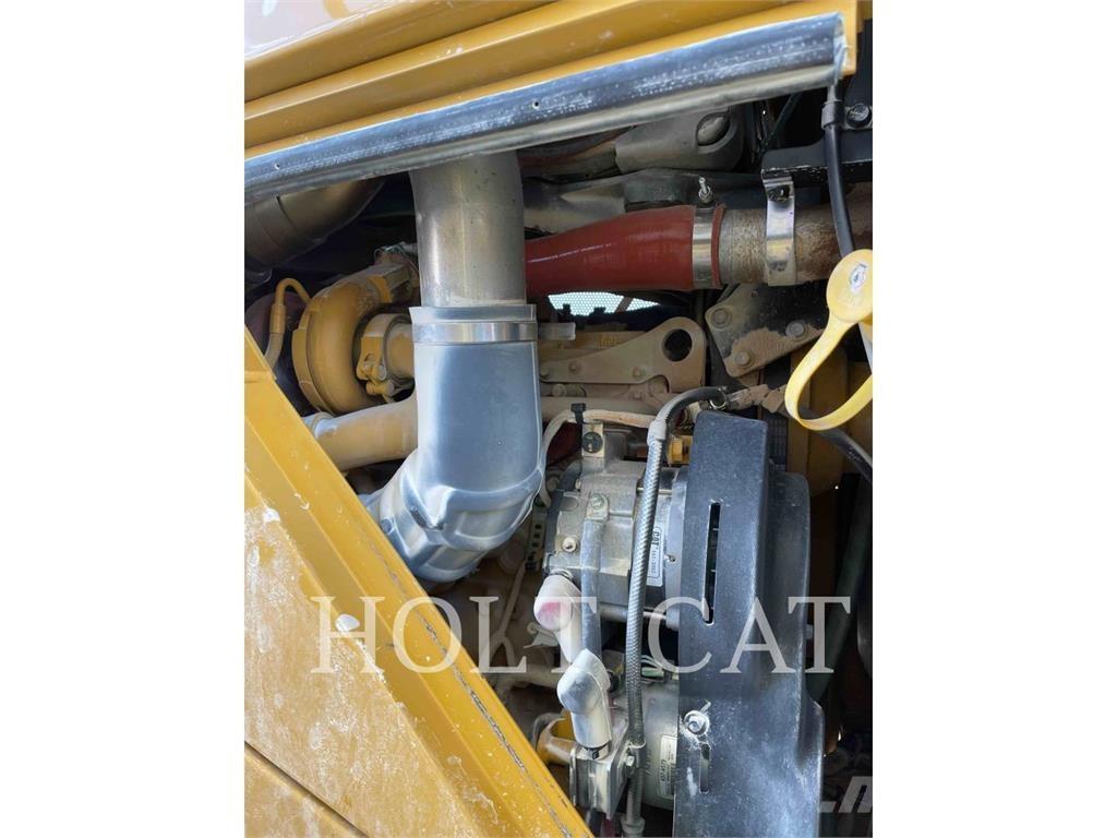 CAT 815 Erdbauwalzen