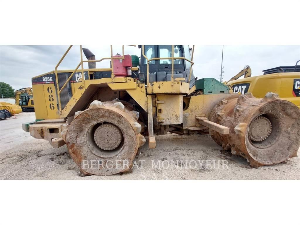 CAT 826G II Raddozer