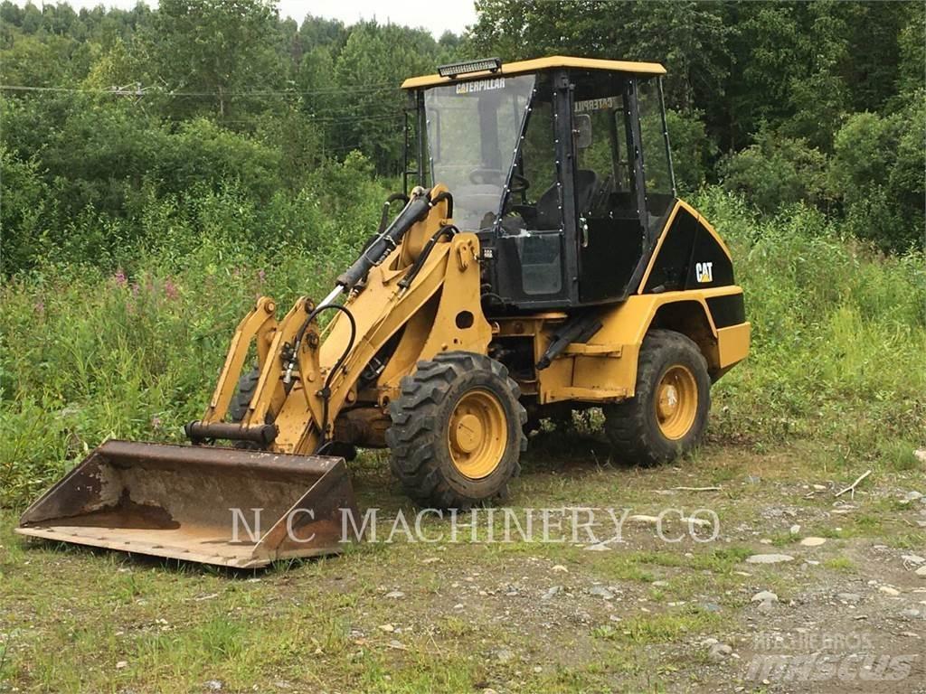 CAT 902 Radlader