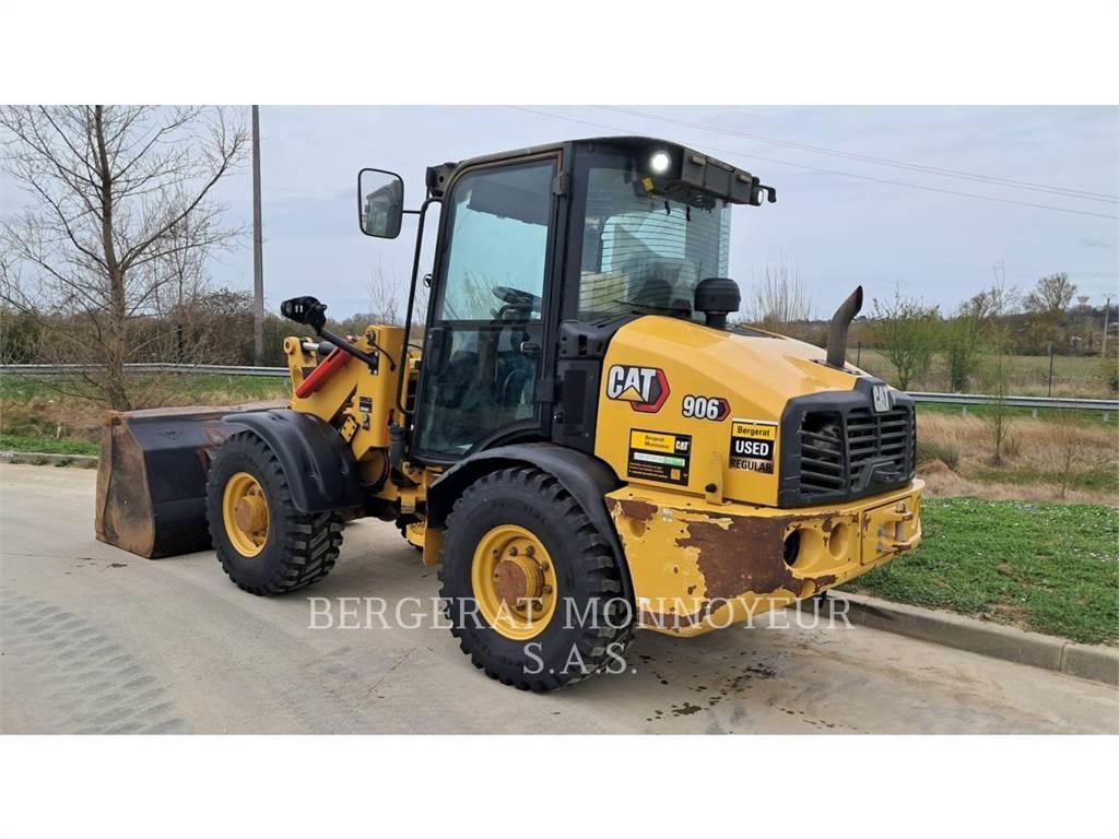 CAT 906 Radlader