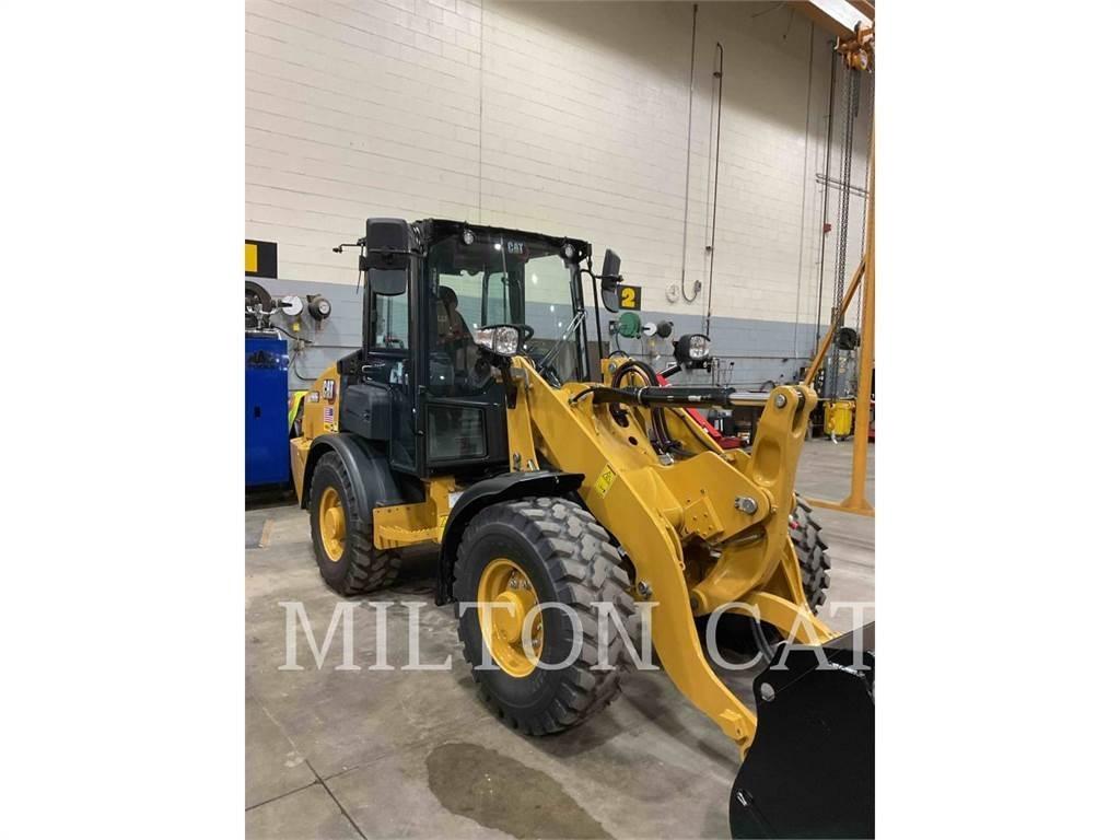 CAT 906 Radlader