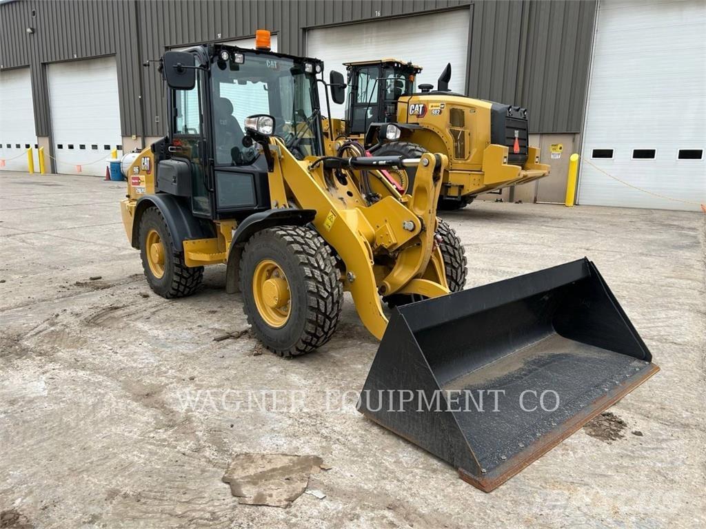 CAT 906 Radlader
