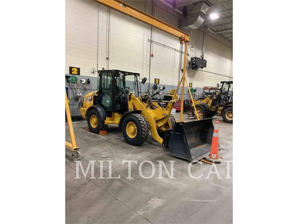 CAT 906M Radlader