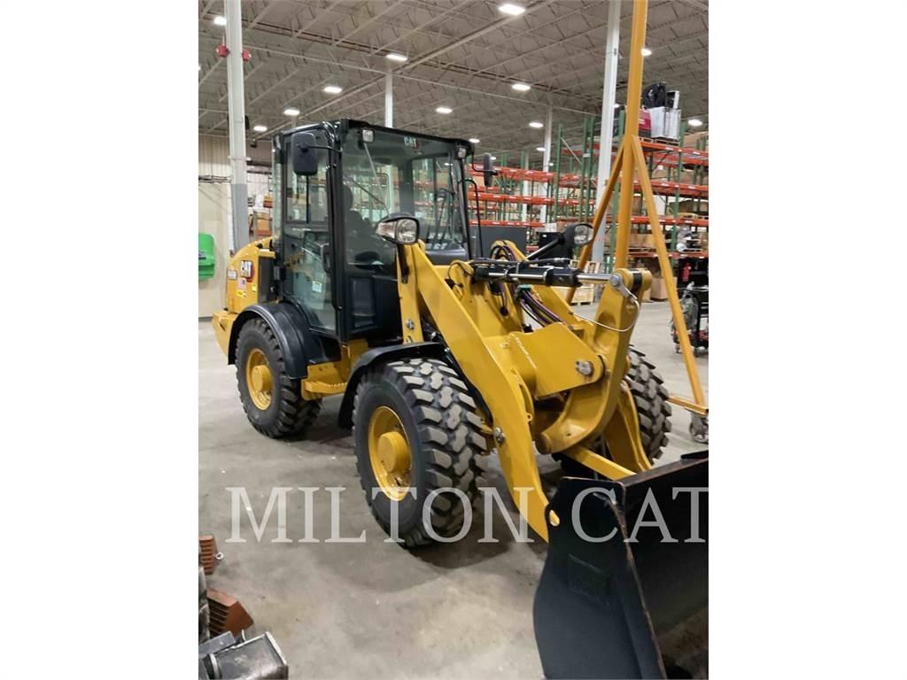 CAT 906M Radlader