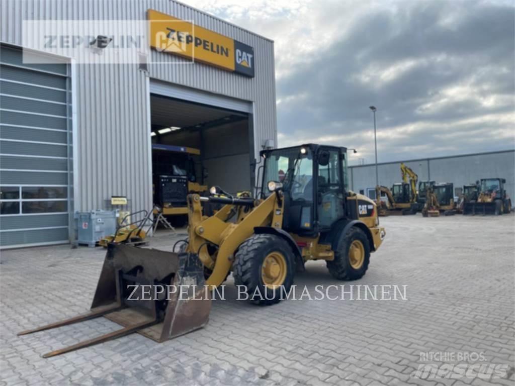 CAT 906M Radlader