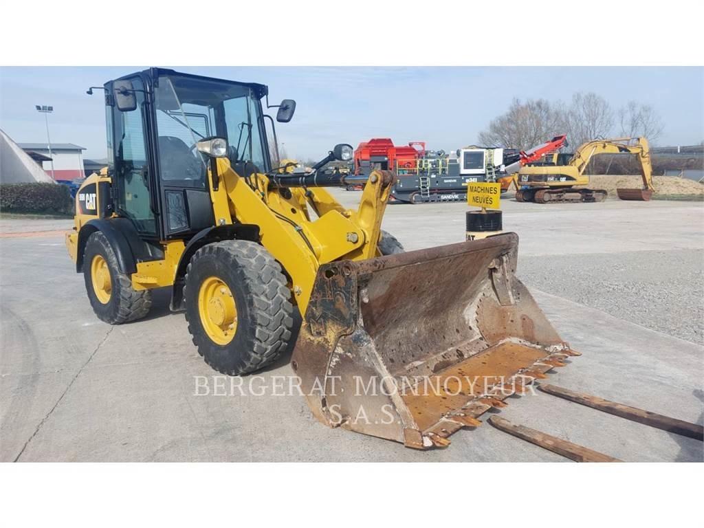CAT 906M Radlader