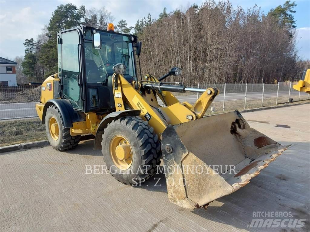 CAT 906M Radlader