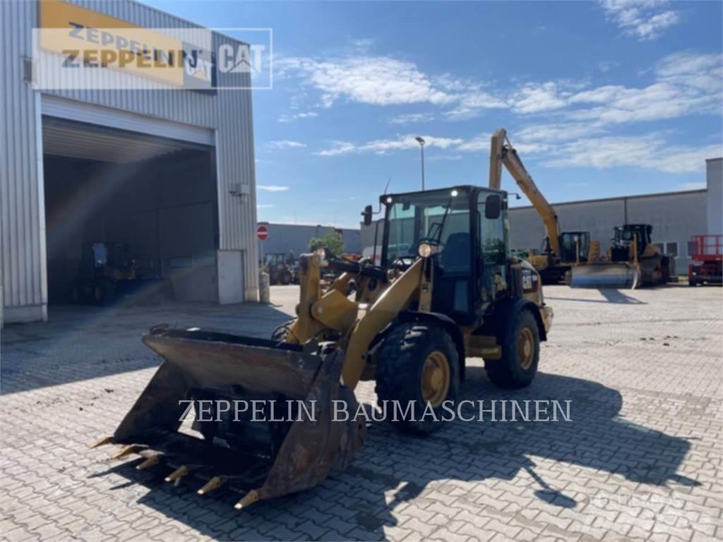 CAT 906M Radlader