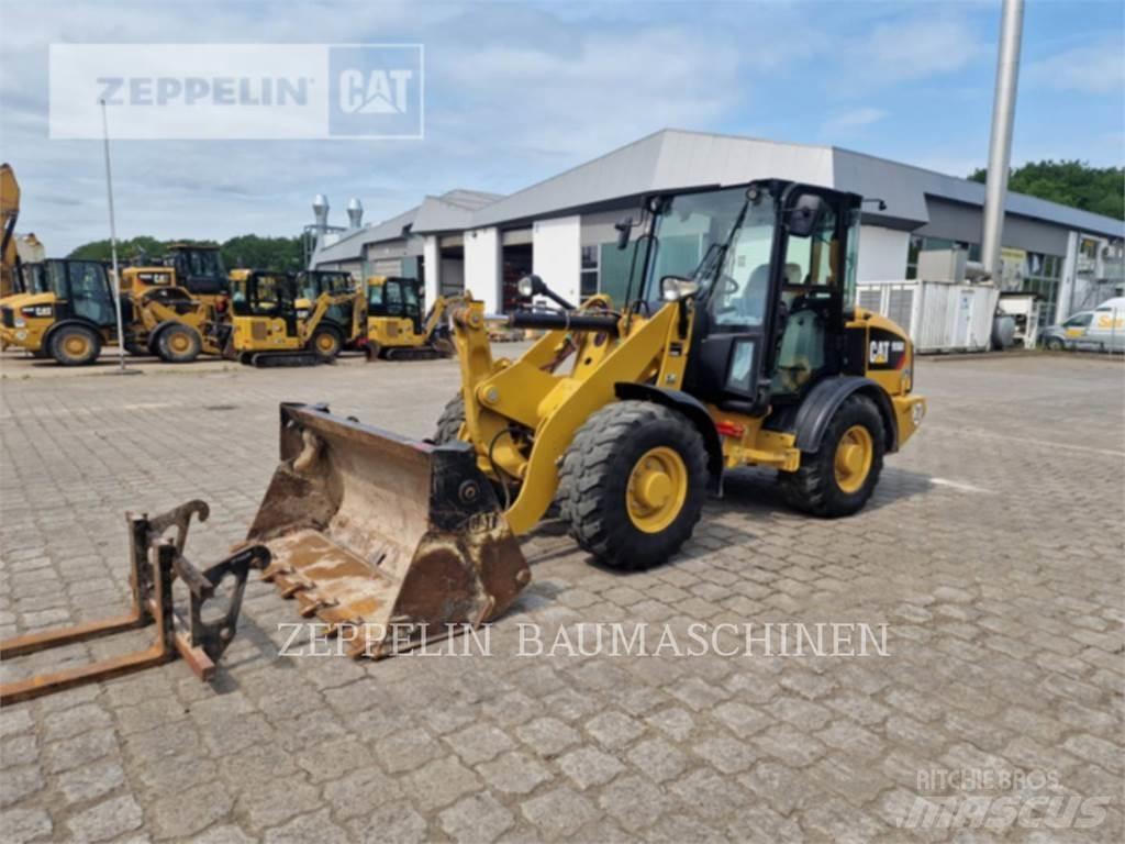 CAT 906M Radlader
