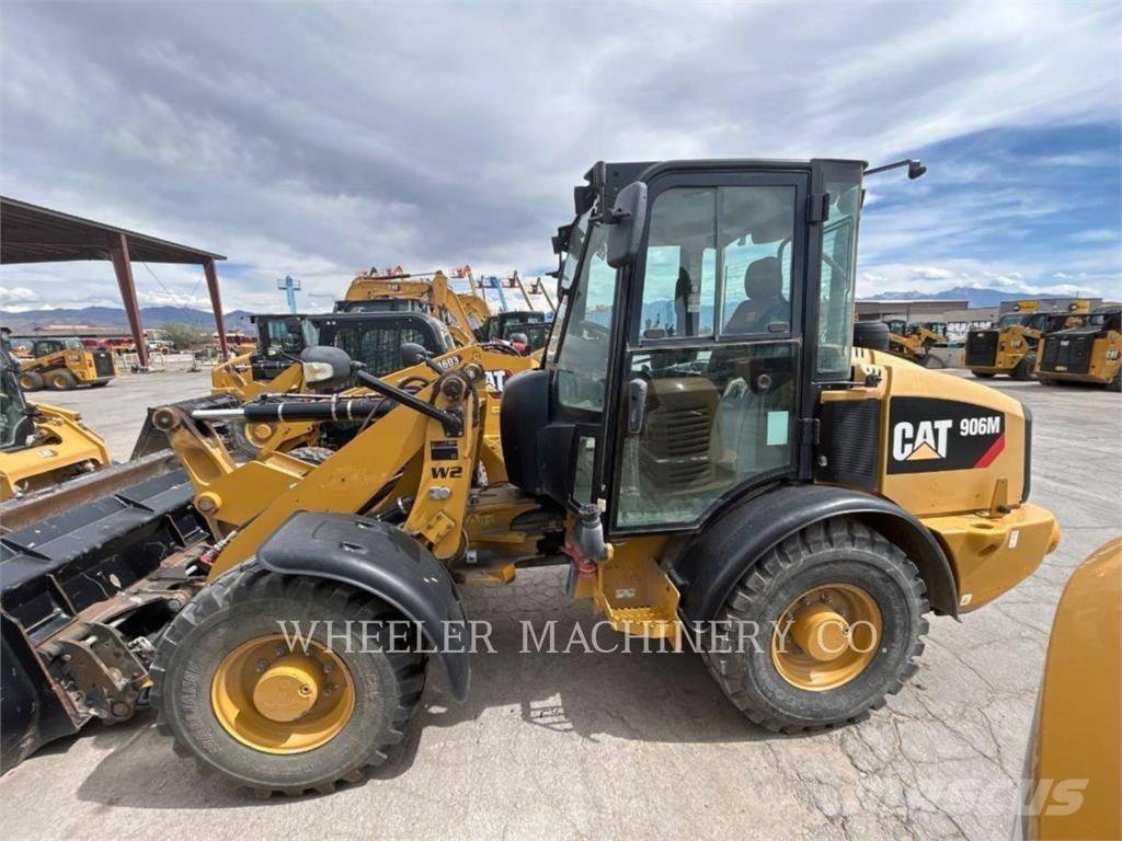 CAT 906M Radlader