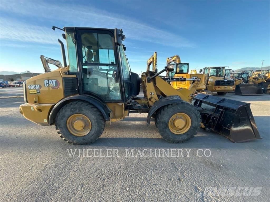 CAT 906M Radlader