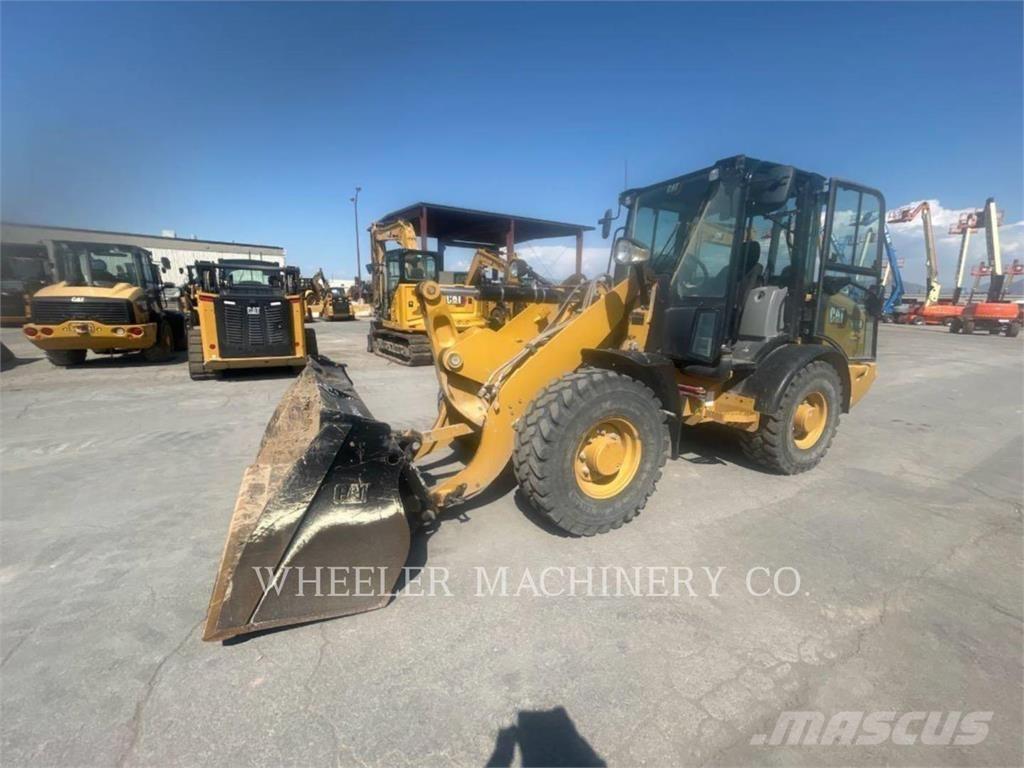 CAT 906M Radlader