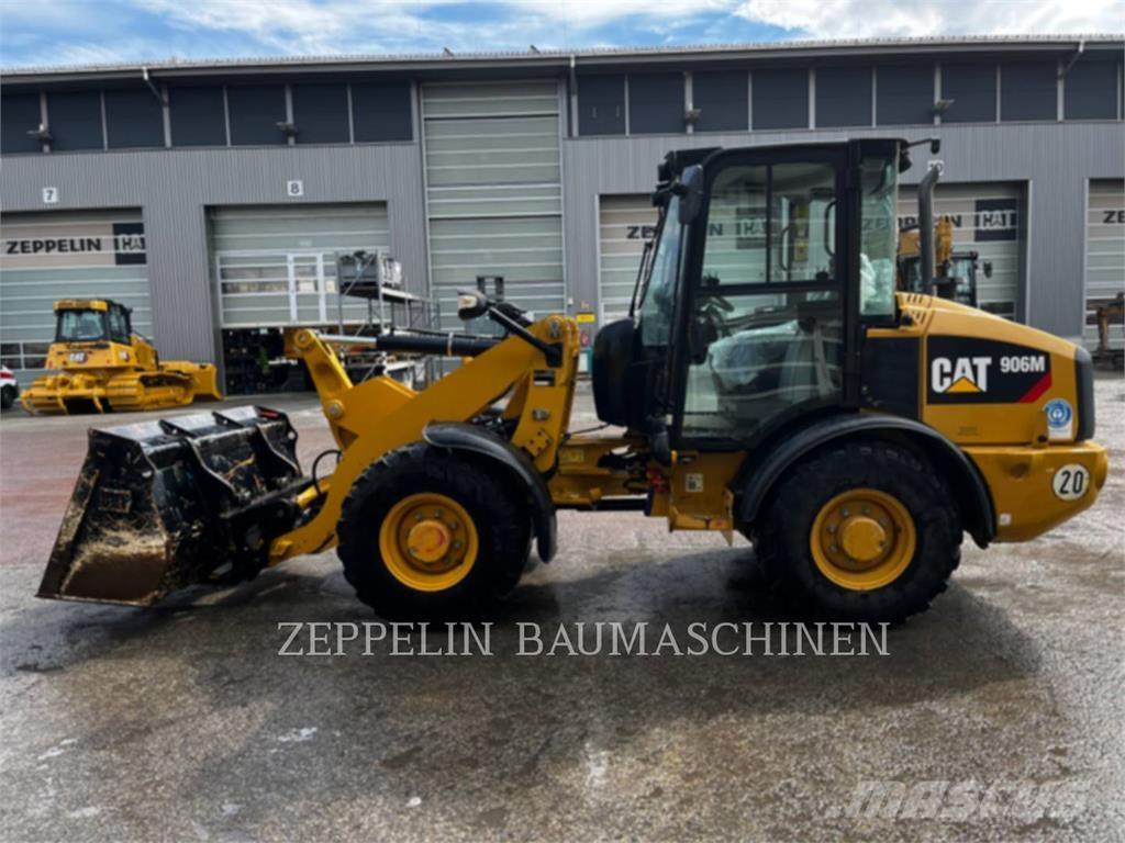CAT 906M Radlader