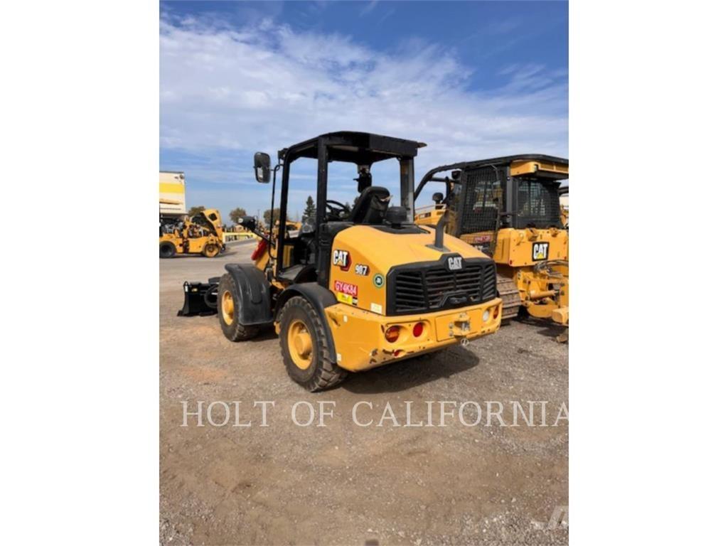 CAT 907 Radlader