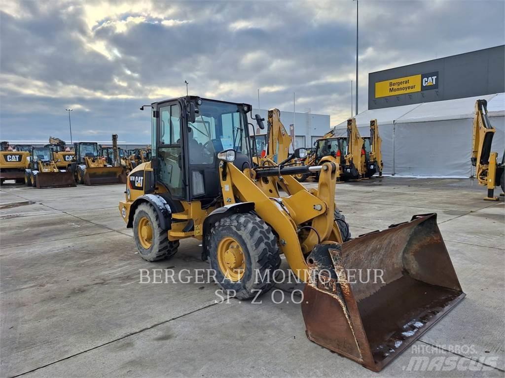 CAT 907M Radlader