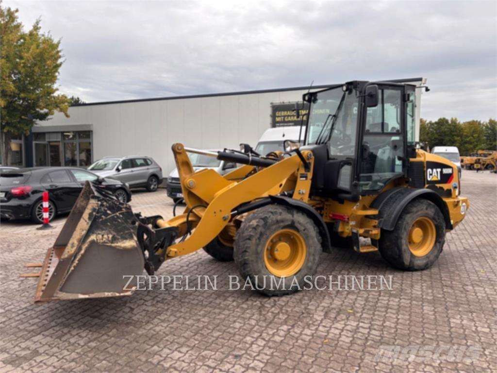 CAT 908M Radlader