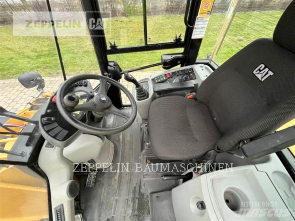 CAT 918M Radlader