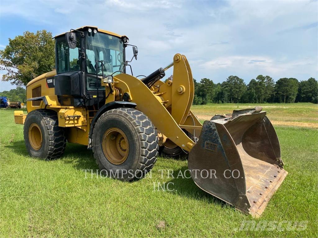 CAT 926M Radlader