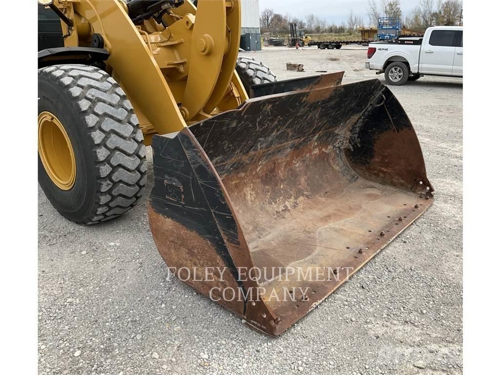 CAT 938M Radlader