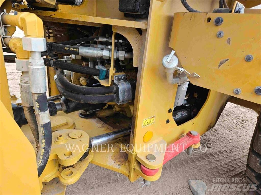 CAT 938M Radlader