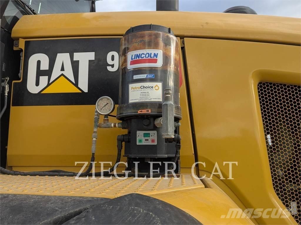 CAT 938M Radlader