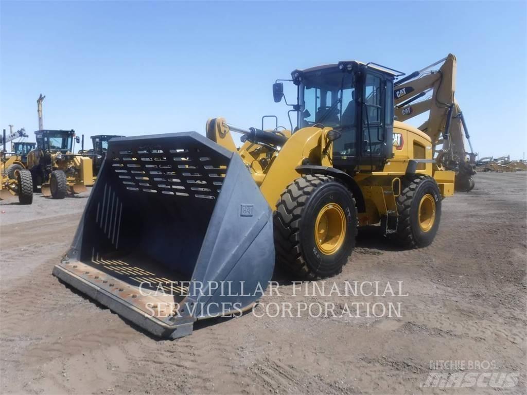 CAT 938M Radlader