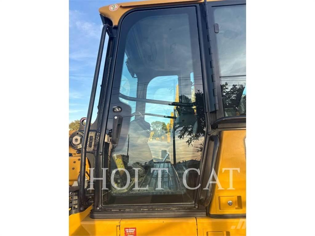 CAT 953 Laderaupen