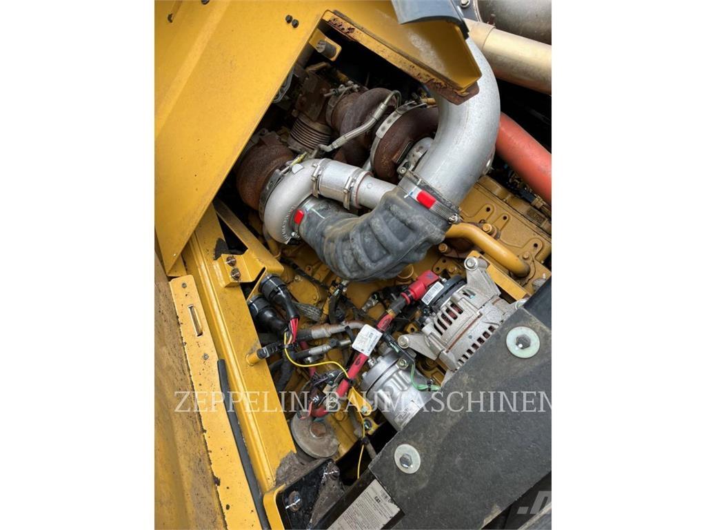 CAT 962M Radlader