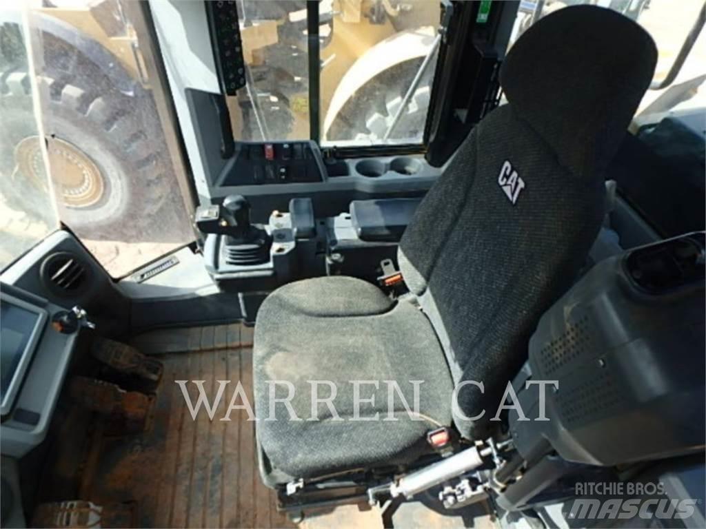 CAT 966M Radlader