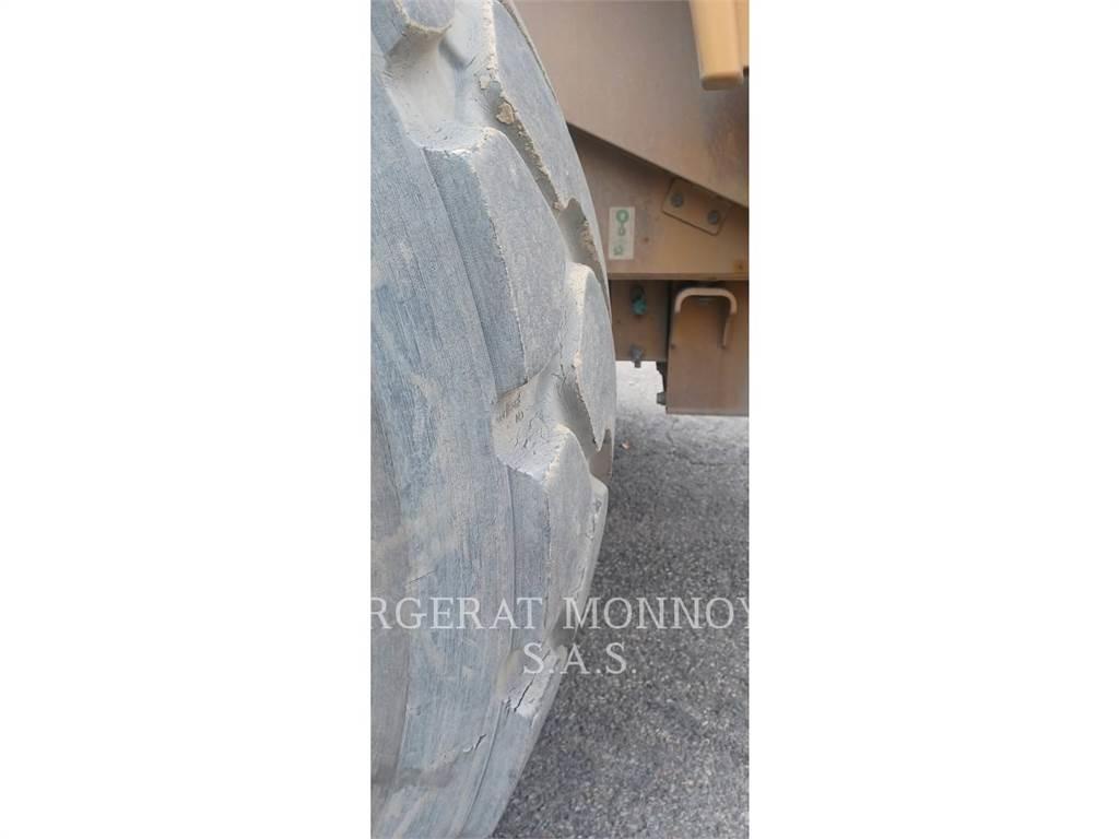 CAT 966M Radlader