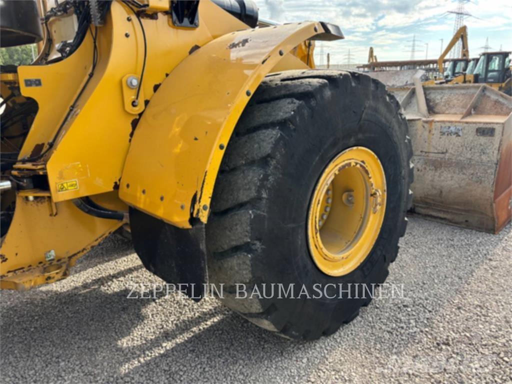 CAT 966M Radlader