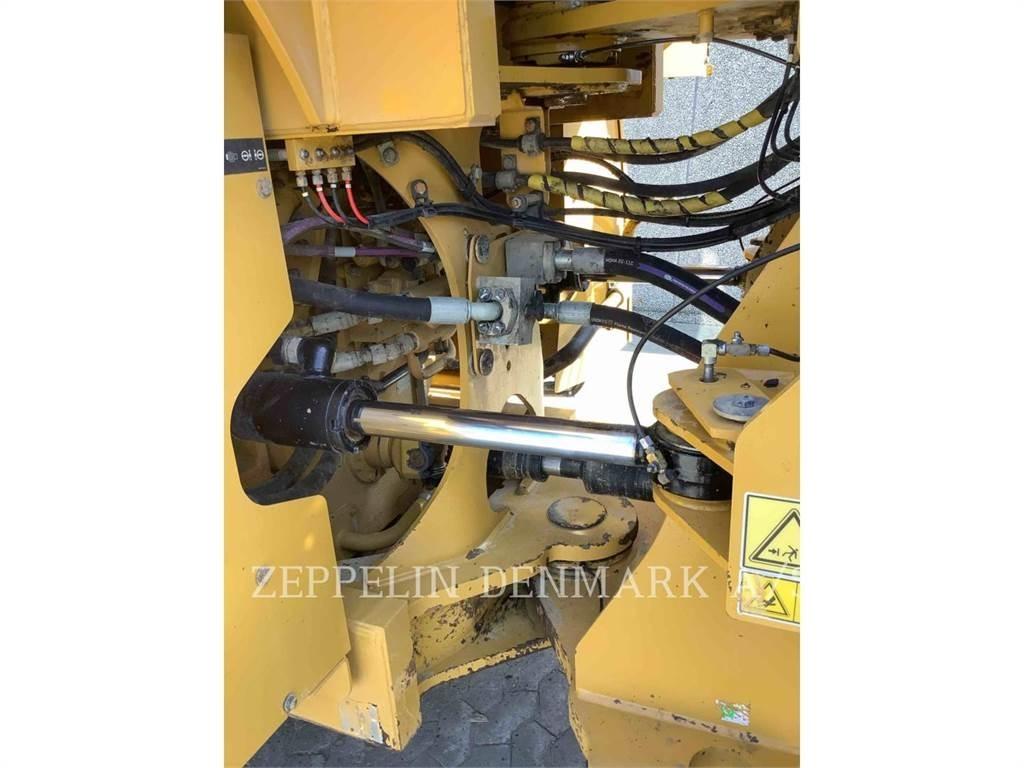 CAT 972M Radlader