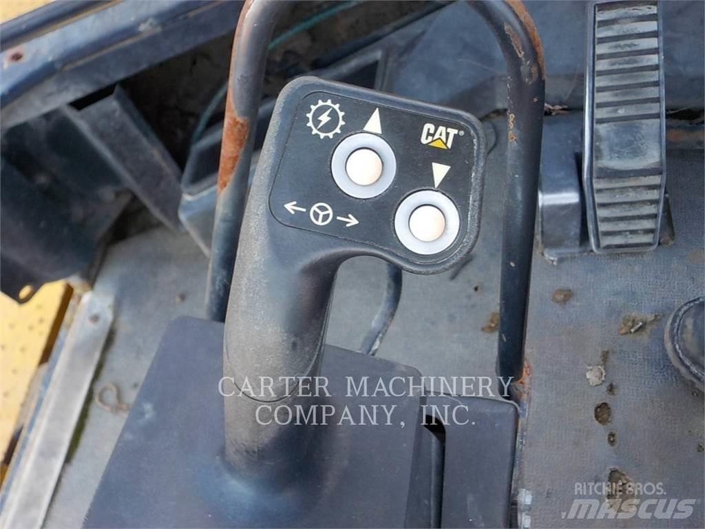 CAT 990 Radlader