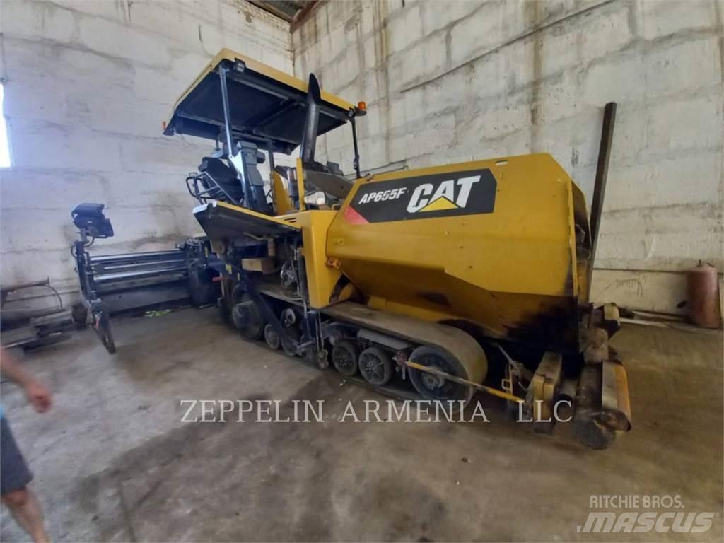 CAT AP655FLRC Strassenfertiger