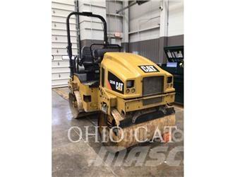 CAT BC24B Tandemwalzen
