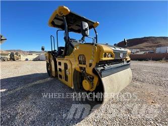 CAT CB10 Tandemwalzen