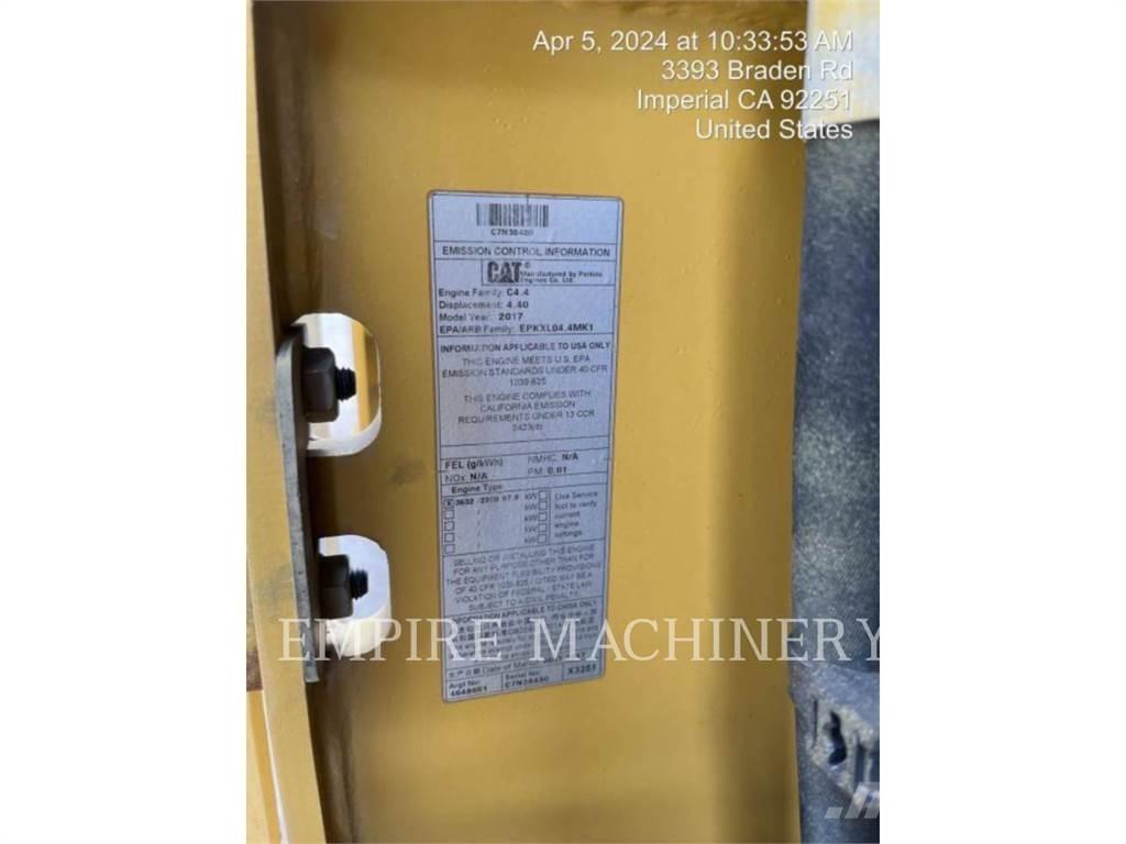 CAT CB10 Tandemwalzen